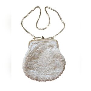 Elegant Vintage La Regale LTD Cream Beaded Clutch with Gold Chain